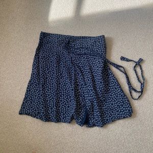 Brandy Melville Blue floral skirt
